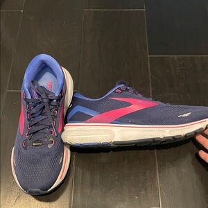 EUC Brooks Wthrproof Ghost 15 GTX Shoes W Sz 9